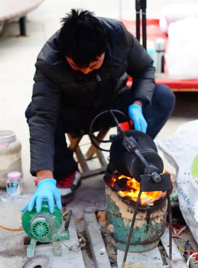 美食嘉年华主题策划全攻略：打造味觉盛宴与社交狂欢的实用指南